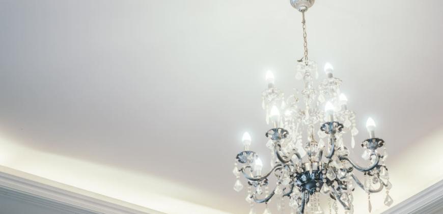 Cum să instalezi corect un candelabru: pași și recomandări