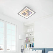 Η λαγνεία οδήγησε την Karen 24W White