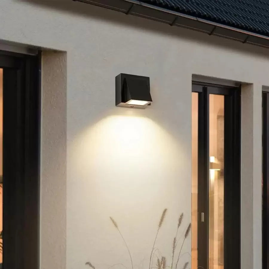 Εφαρμόστε εξωτερικό LED Matthias 5W Black