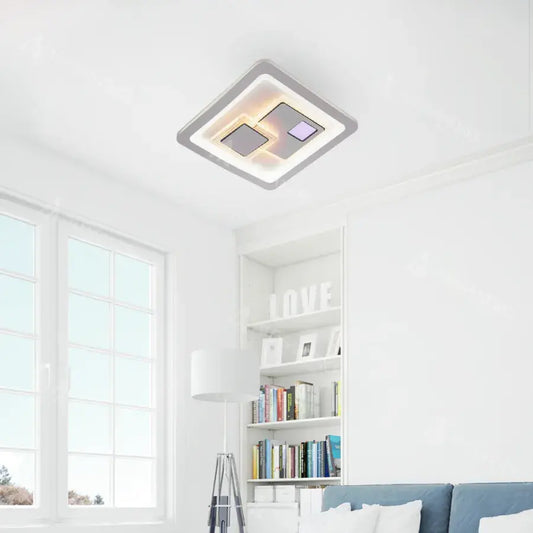 Η λαγνεία οδήγησε την Karen 24W White