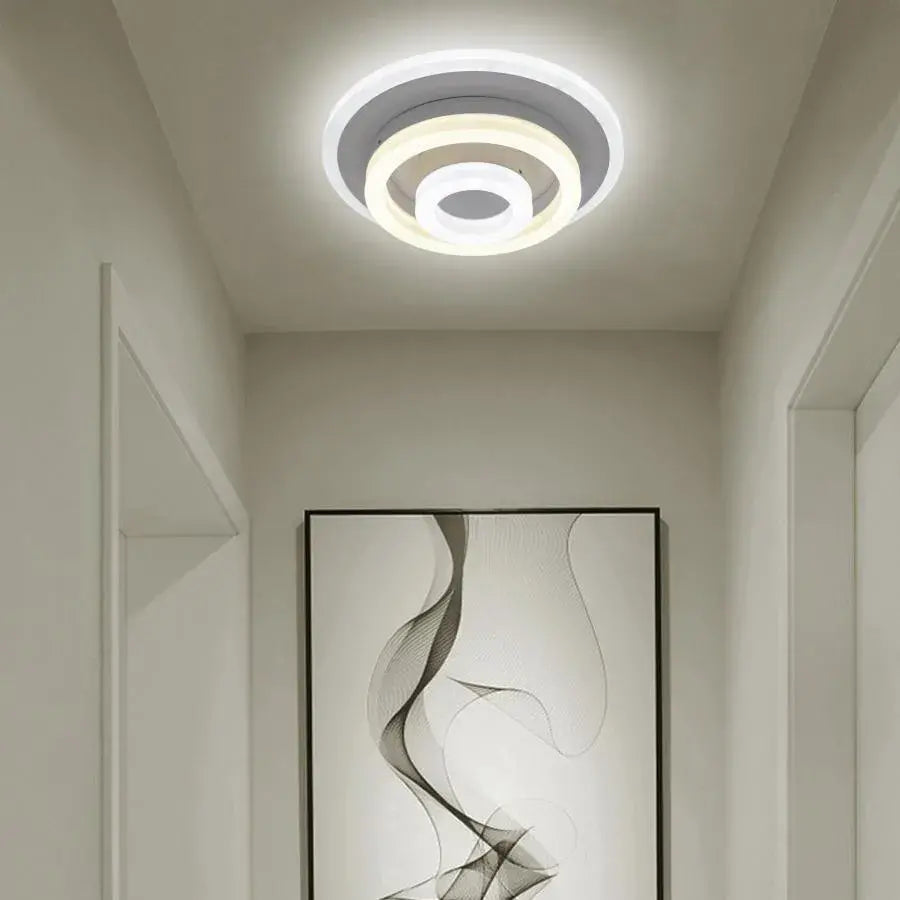 Η λαγνεία οδήγησε το Millie 24W White